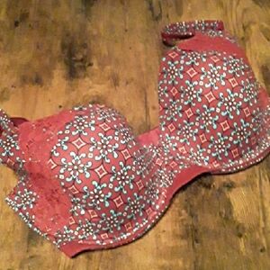 NWOT Victoria's Secret 32DDD Gorgeous padded Underwire Sexy Maroon Floral Bra